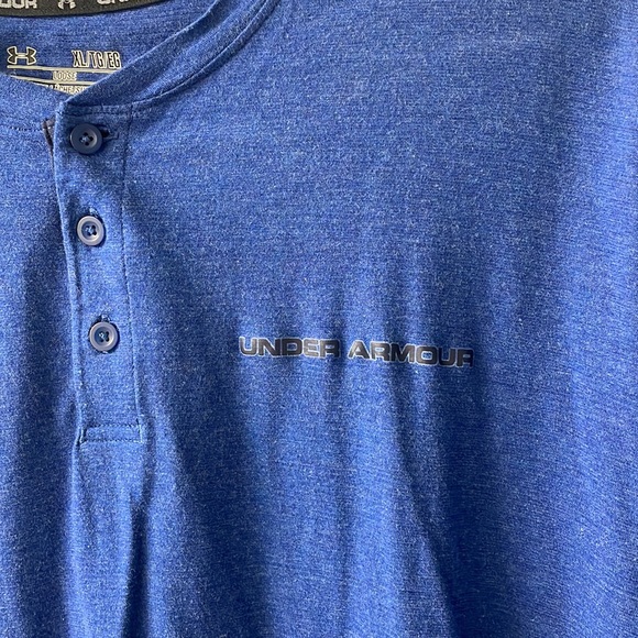 Under Armour Henley Size XL - Picture 2 of 4